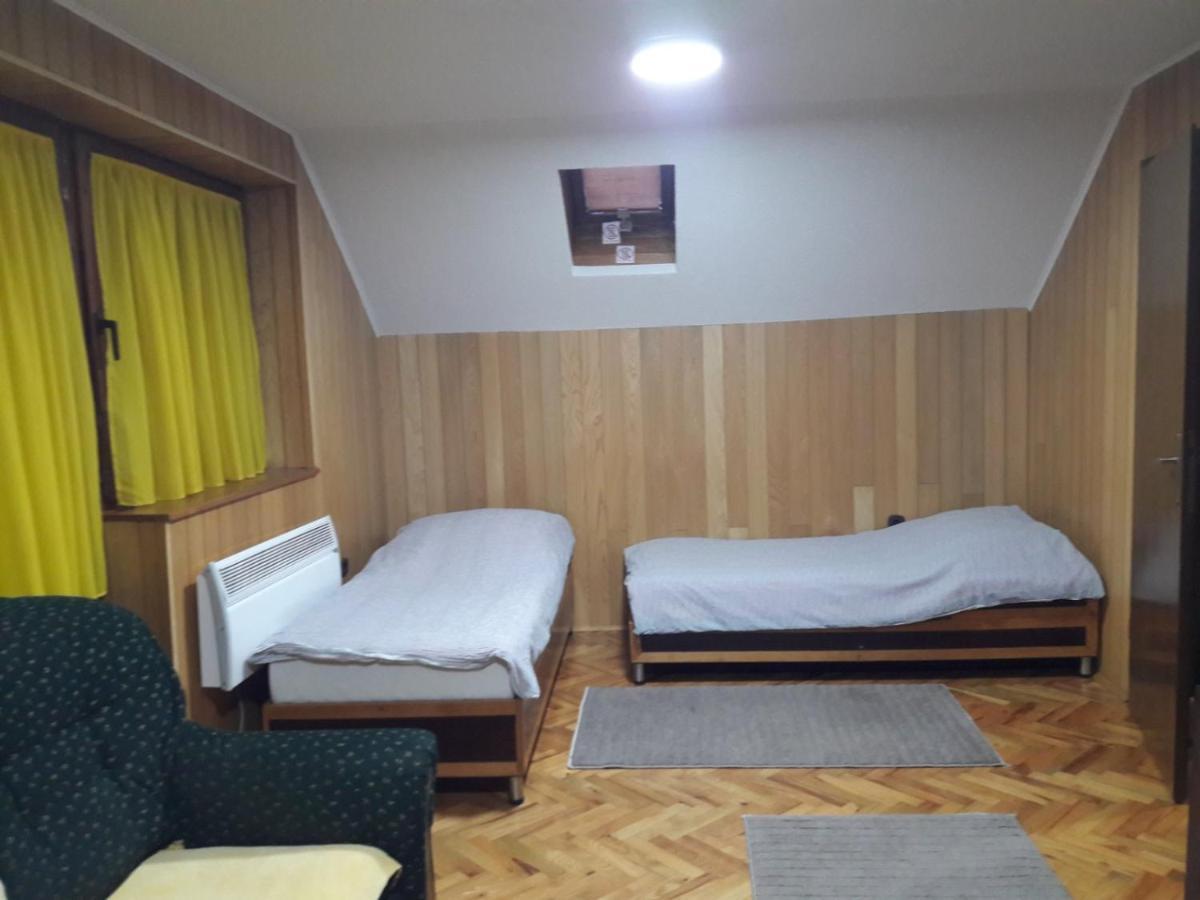 Holiday Home Zbilje Високо Екстериор снимка