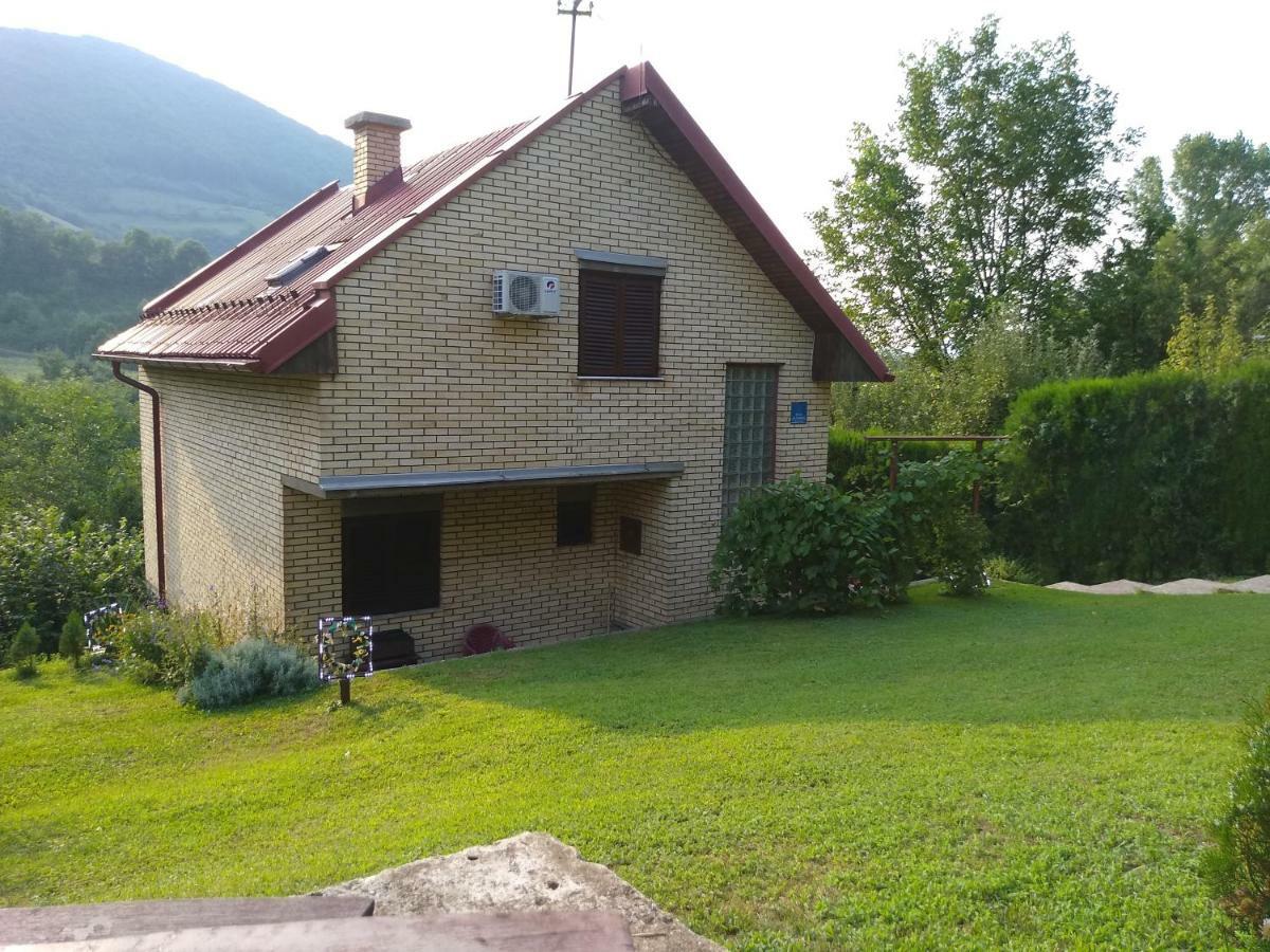 Holiday Home Zbilje Високо Екстериор снимка